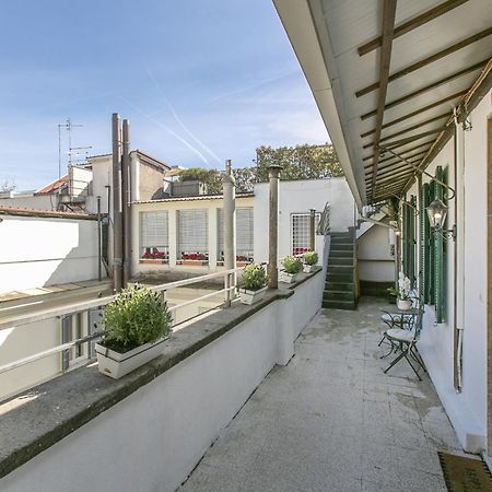 Attico Nel Cuore Di Roma Con Box Privato Per Auto Bagian luar foto