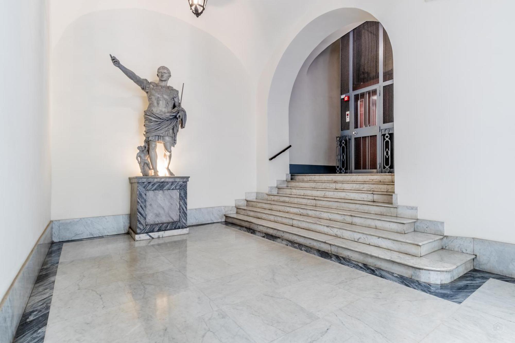Attico Nel Cuore Di Roma Con Box Privato Per Auto Bagian luar foto