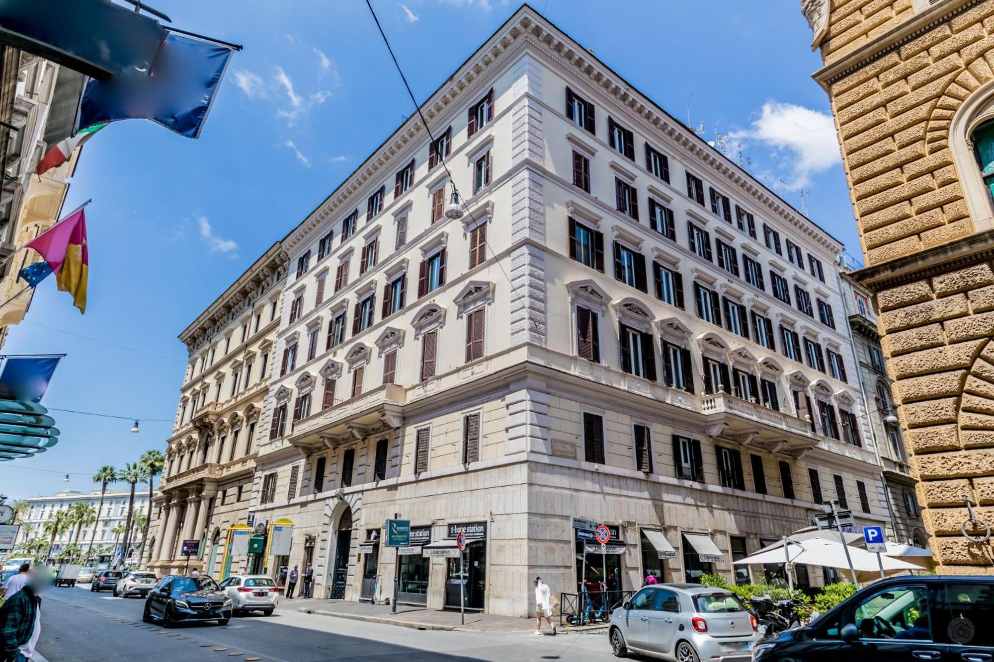 Attico Nel Cuore Di Roma Con Box Privato Per Auto Bagian luar foto